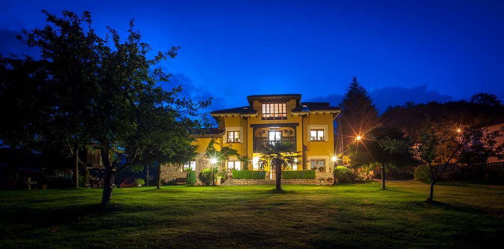 Casa De Aldea Riosol Guest House กังกัส เด โอนิส ภายนอก รูปภาพ