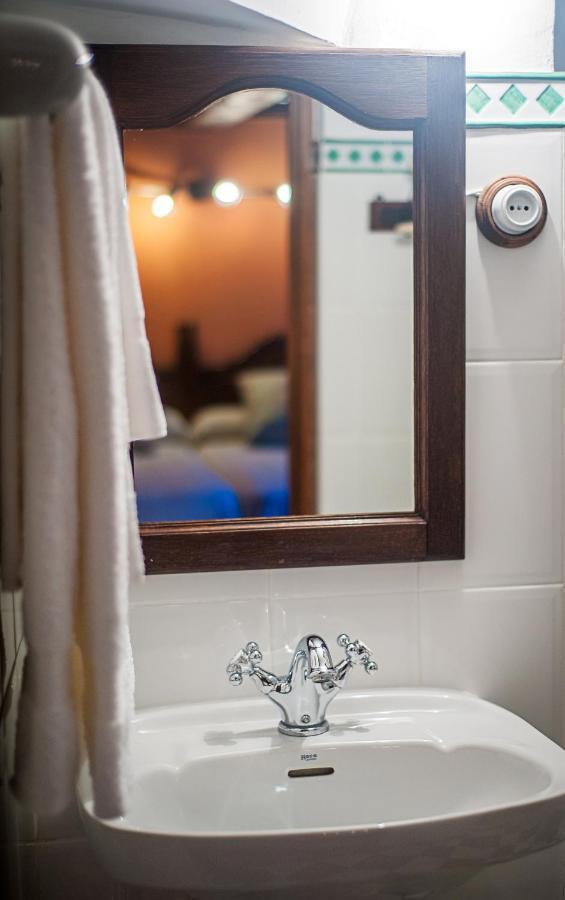 Casa De Aldea Riosol Guest House กังกัส เด โอนิส ภายนอก รูปภาพ